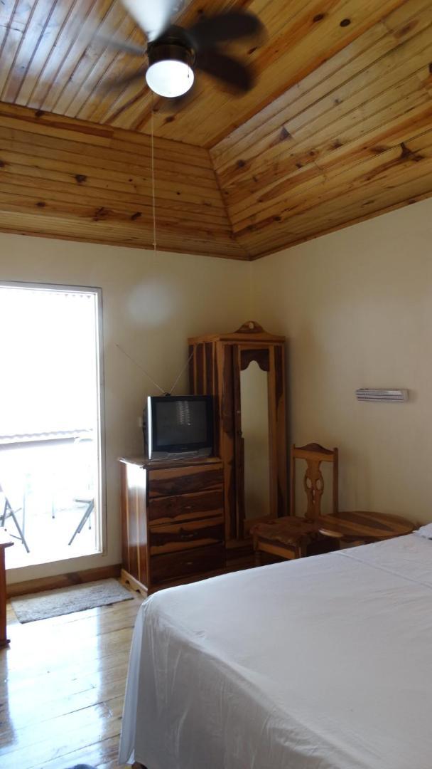 Finjam Cottage Port Antonio Room photo